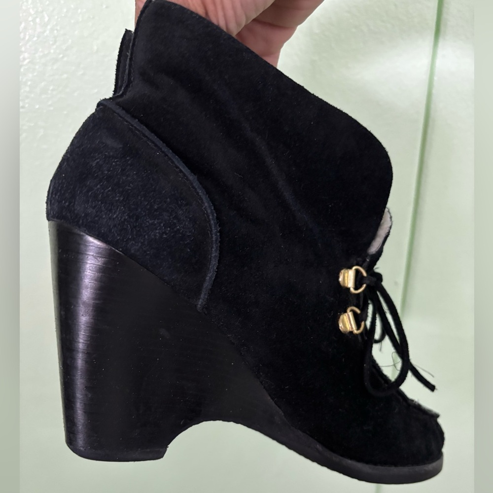 Michael Kors bootie with shearling inside.